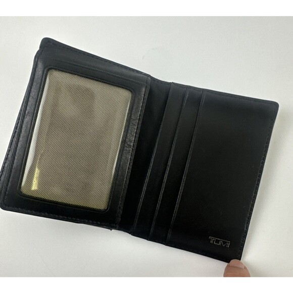 TUMI Leather Wallet Black Embossed Logo Pattern Bifold Small Credit Card Slots - Picture 9 of 14